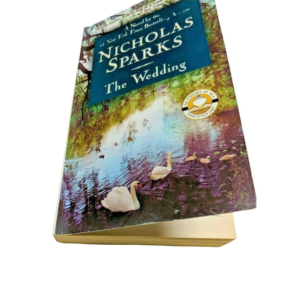 Nicholas Sparks "The Wedding" Paperback Novel Romance Family Drama